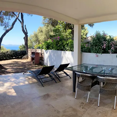 Apartament Ogliastrello Olmeto (Corsica)