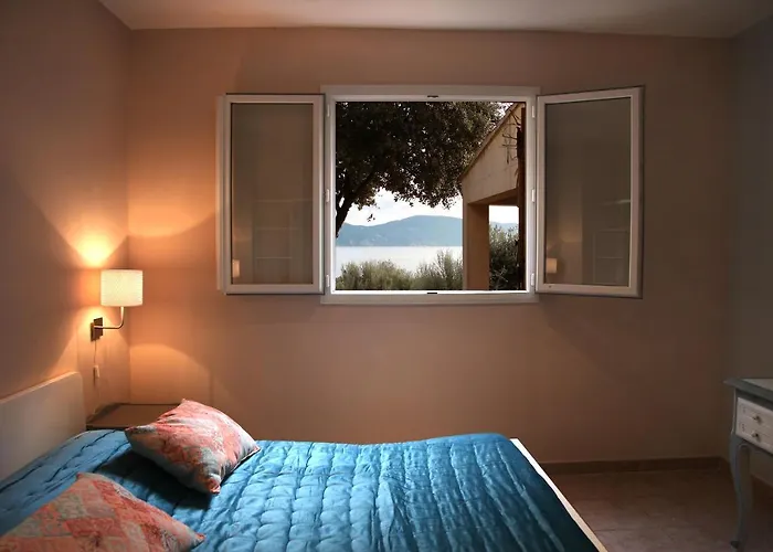 Apartament Ogliastrello Olmeto (Corsica)