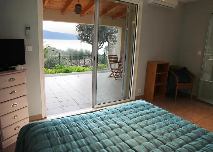 Apartament Ogliastrello Olmeto (Corsica)