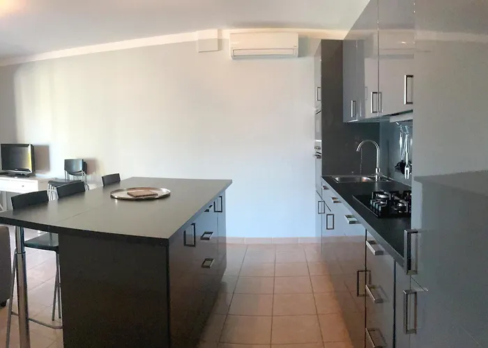 Ogliastrello * Olmeto (Corsica)